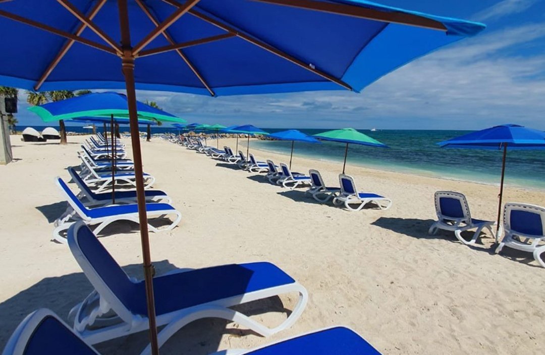 Club Aqua at Snorkel Park Beach bar in Sandys, Bermuda