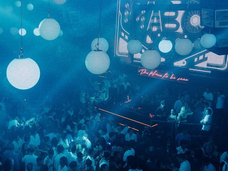 D'Cave, Cancún, Mexico