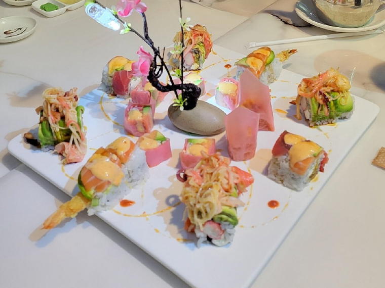 Mint Sushi, Lee S Summit, United States