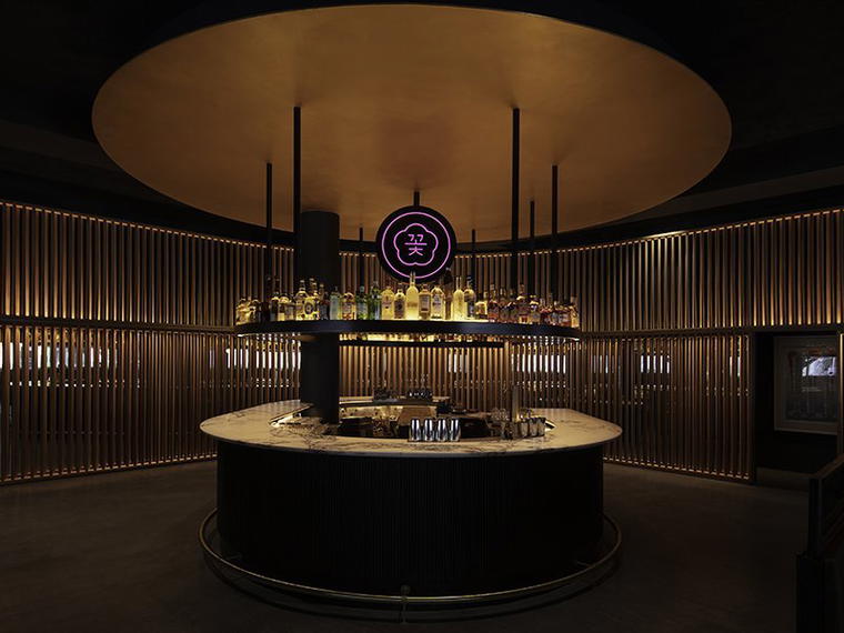 Swan Upstairs, Miami, United States