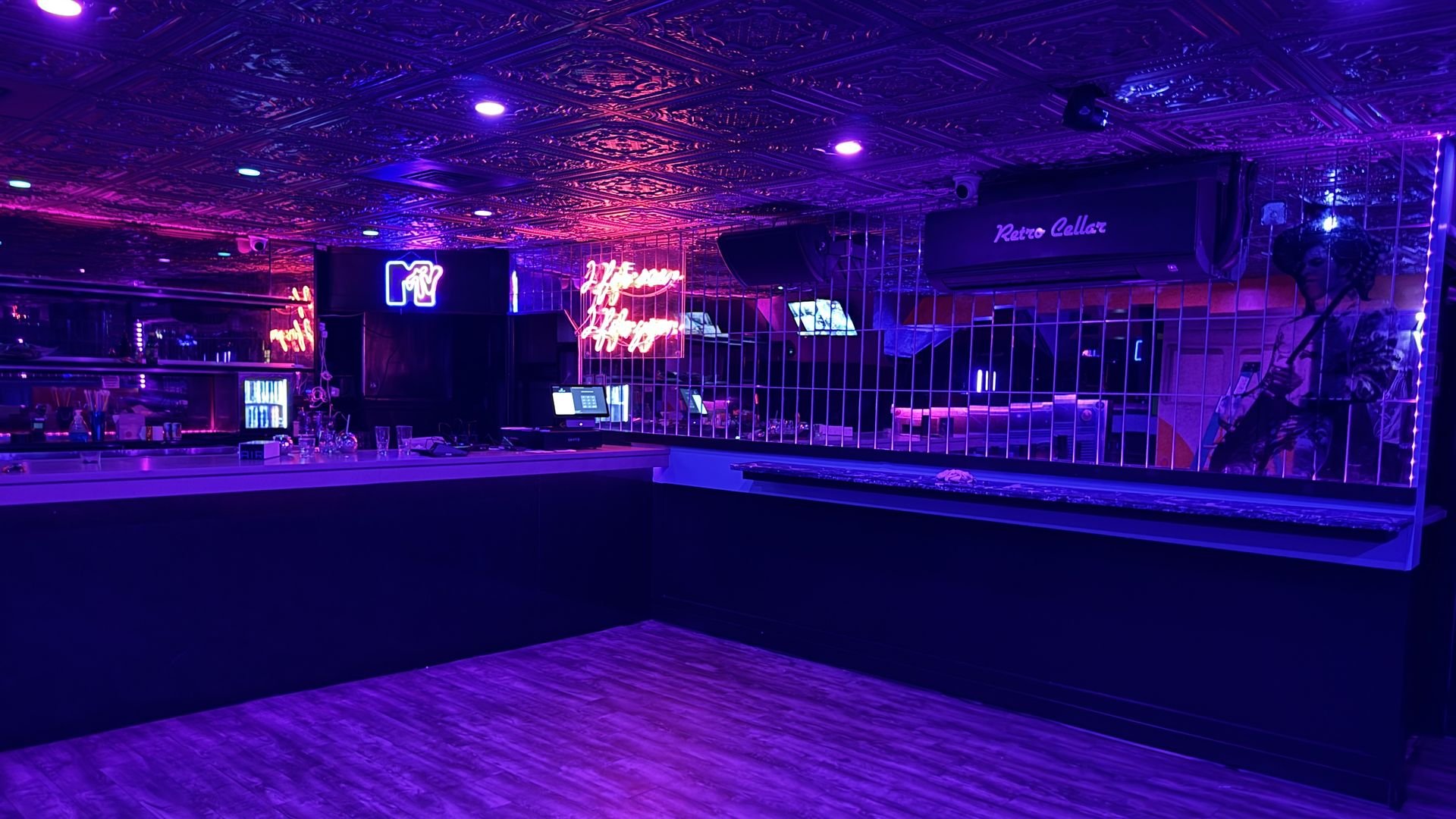 Retro Bar Charlotte, Bar in Charlotte
