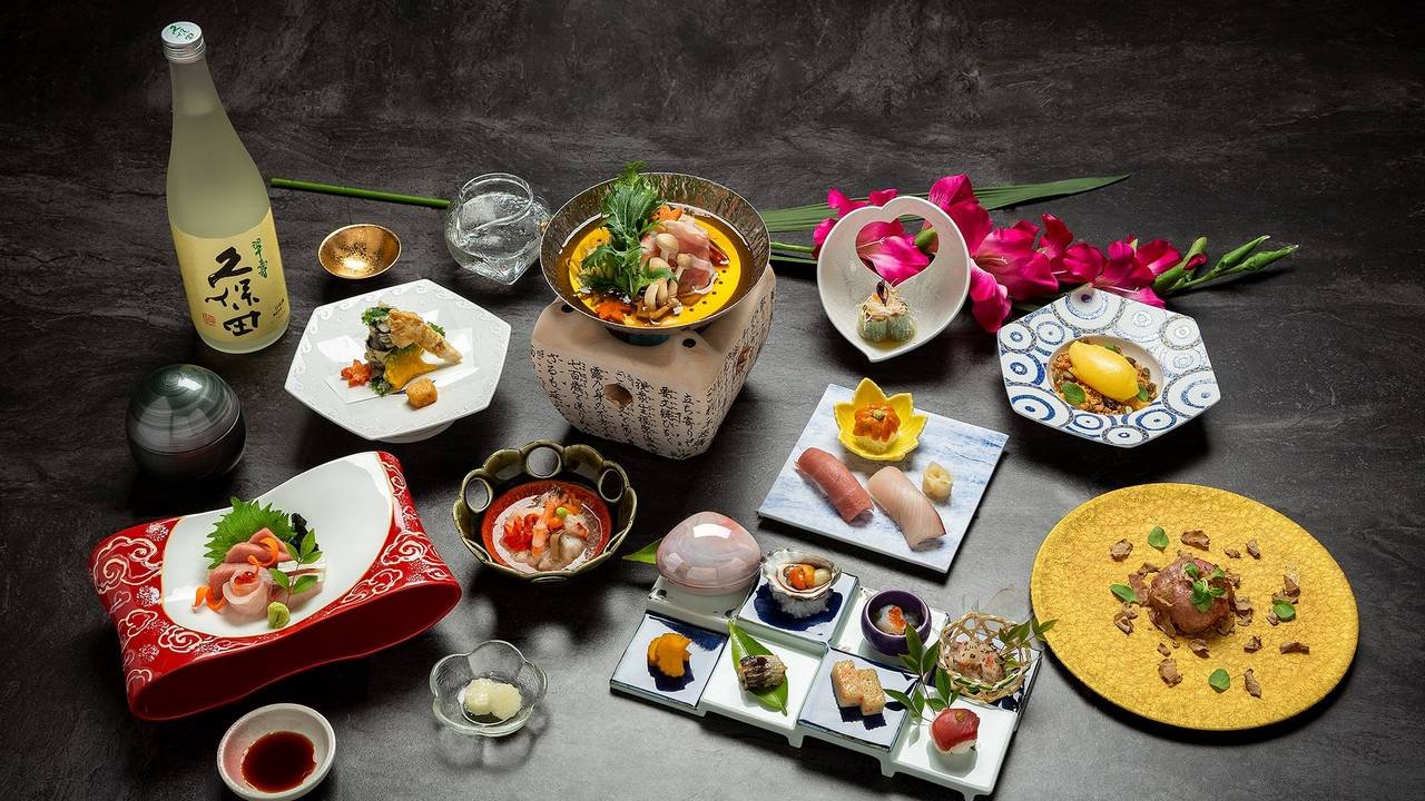 Kaiseki Yuzu, Bar in Paradise