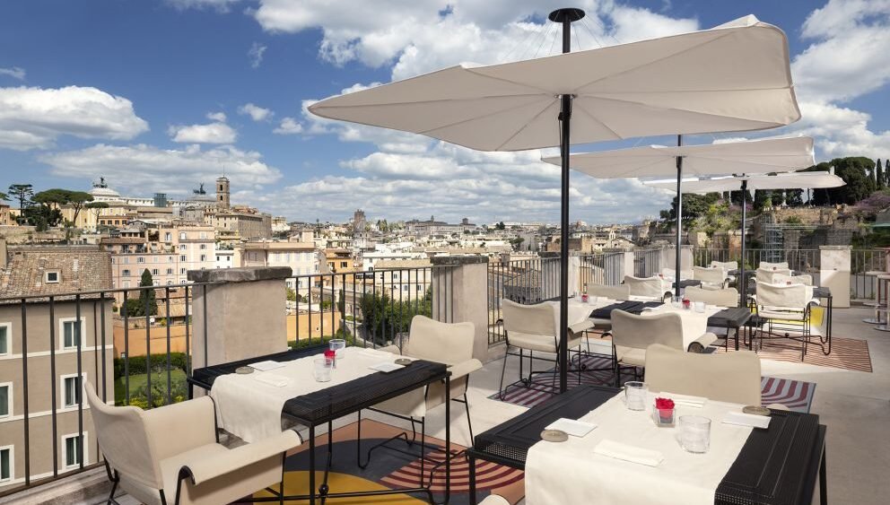 Retrobottega – Rhinoceros Terrace Bar