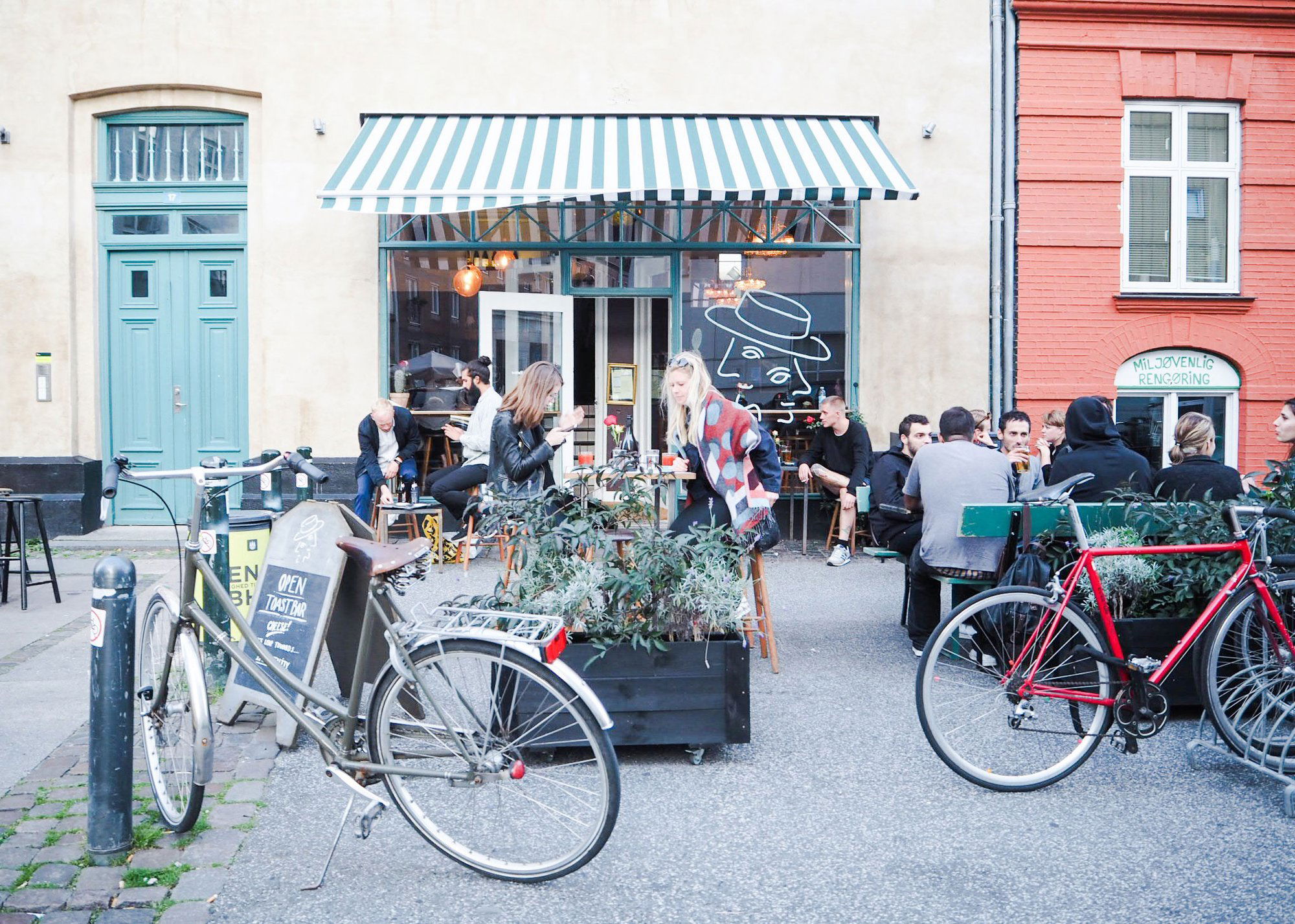 Fætter Fætter, Bar in Copenhagen