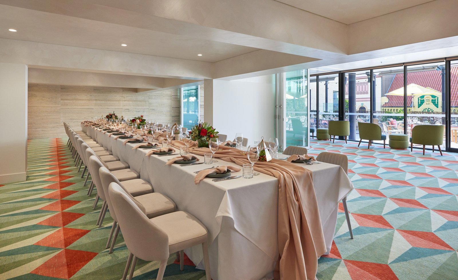 Hibiscus Bar & Terrace bar in Brisbane
