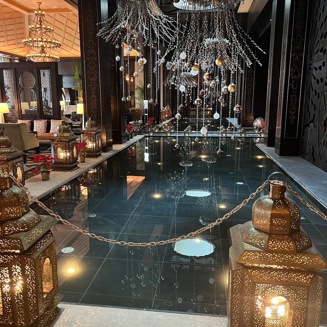 The St. Regis Bar & The Water Garden bar in Cairo