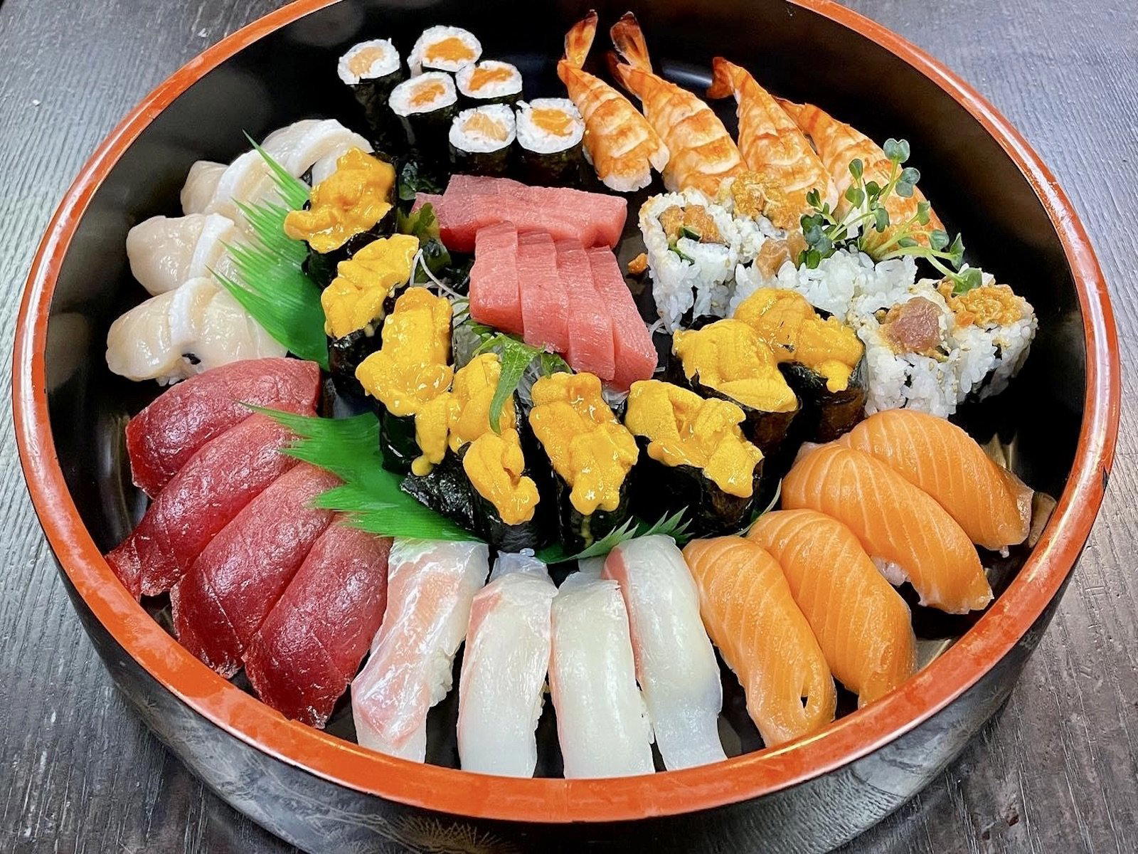 Mitch's Fish Market & Sushi Bar restaurant in Urban Honolulu, United States