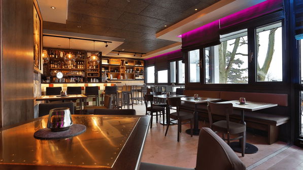 Weinbar | Favorite Hotel