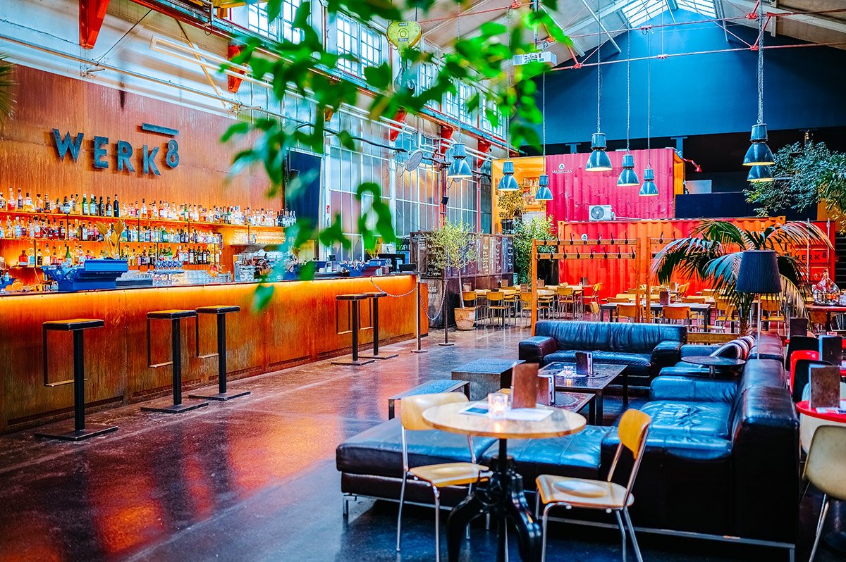 Das Werk 8, Bar in Basel