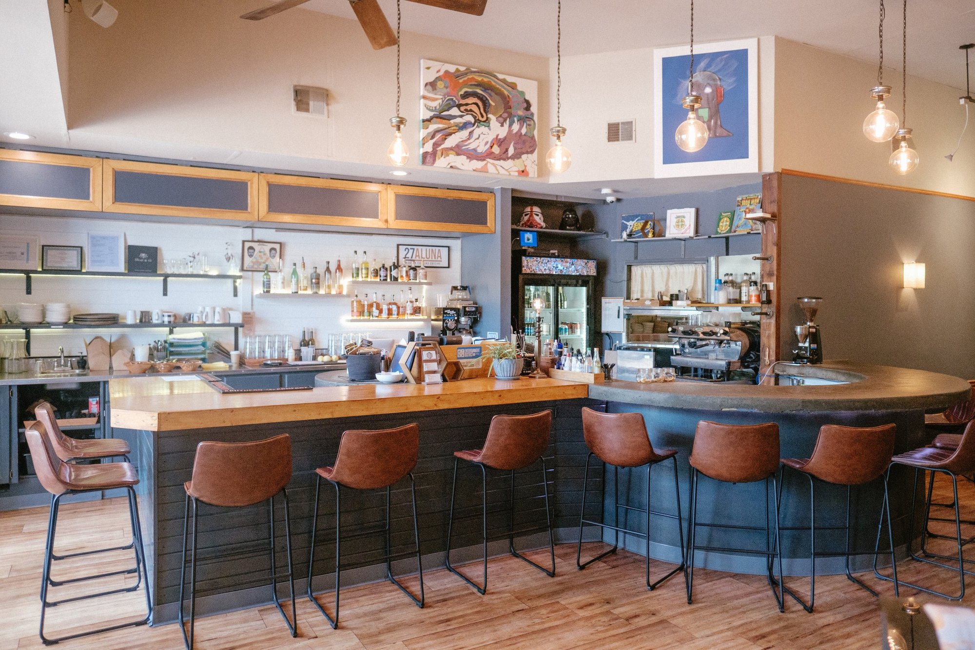 27 ALUNA bar in Rockford, United States