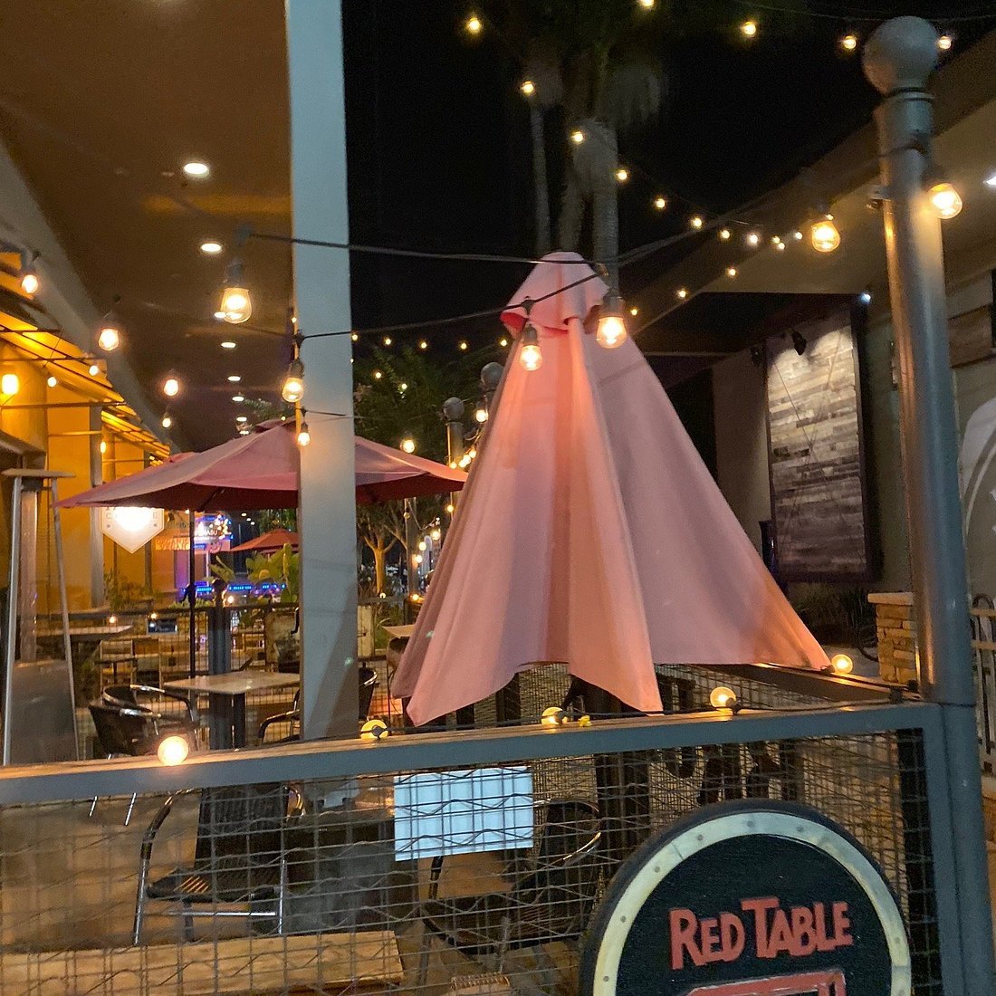 Red Table Restaurant, Huntington Beach, United States