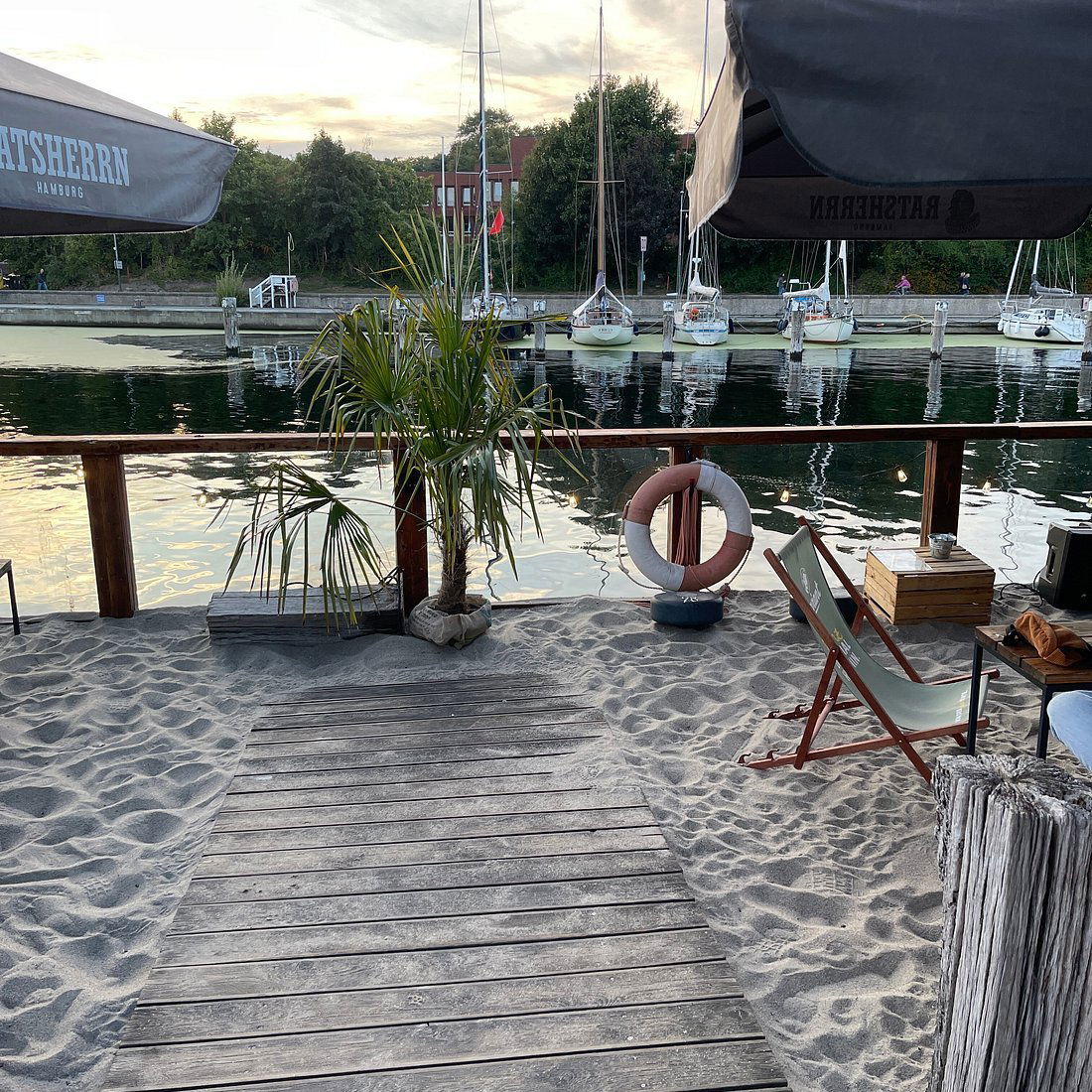 Sandhafen, Bar in Kiel