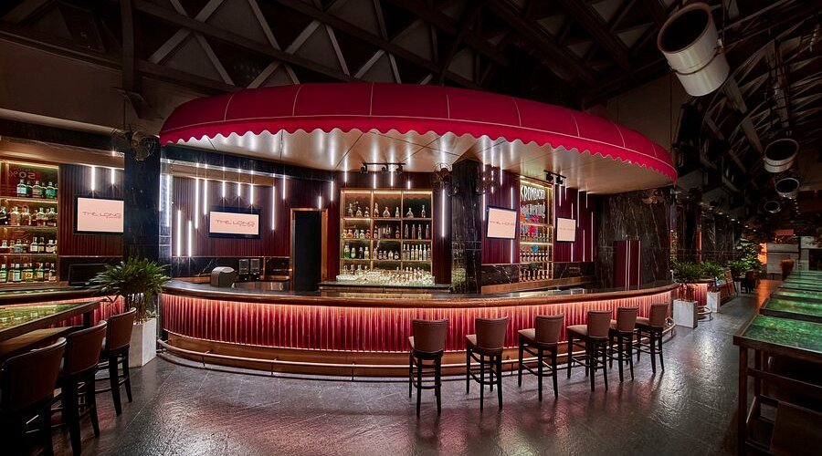 The Long Lounge
