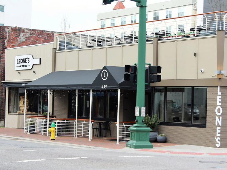 Leone's Italian, Norfolk, United States
