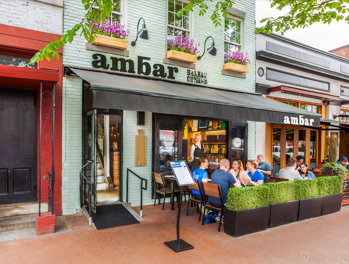 AMBAR Restaurant, Capitol Hill, Bar in Washington DC