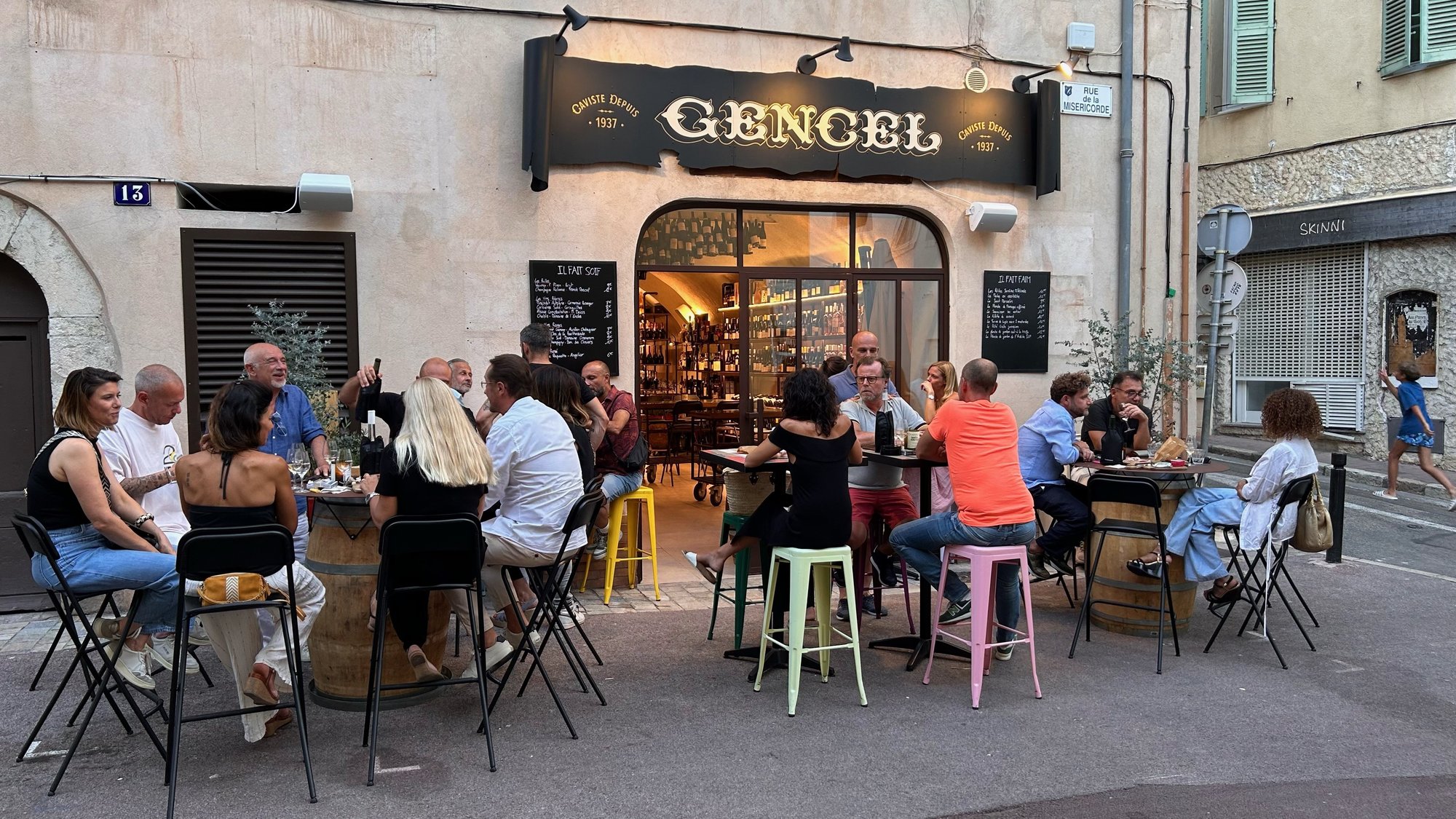 Gencel Cave & Bar à Vins bar in Cannes, France