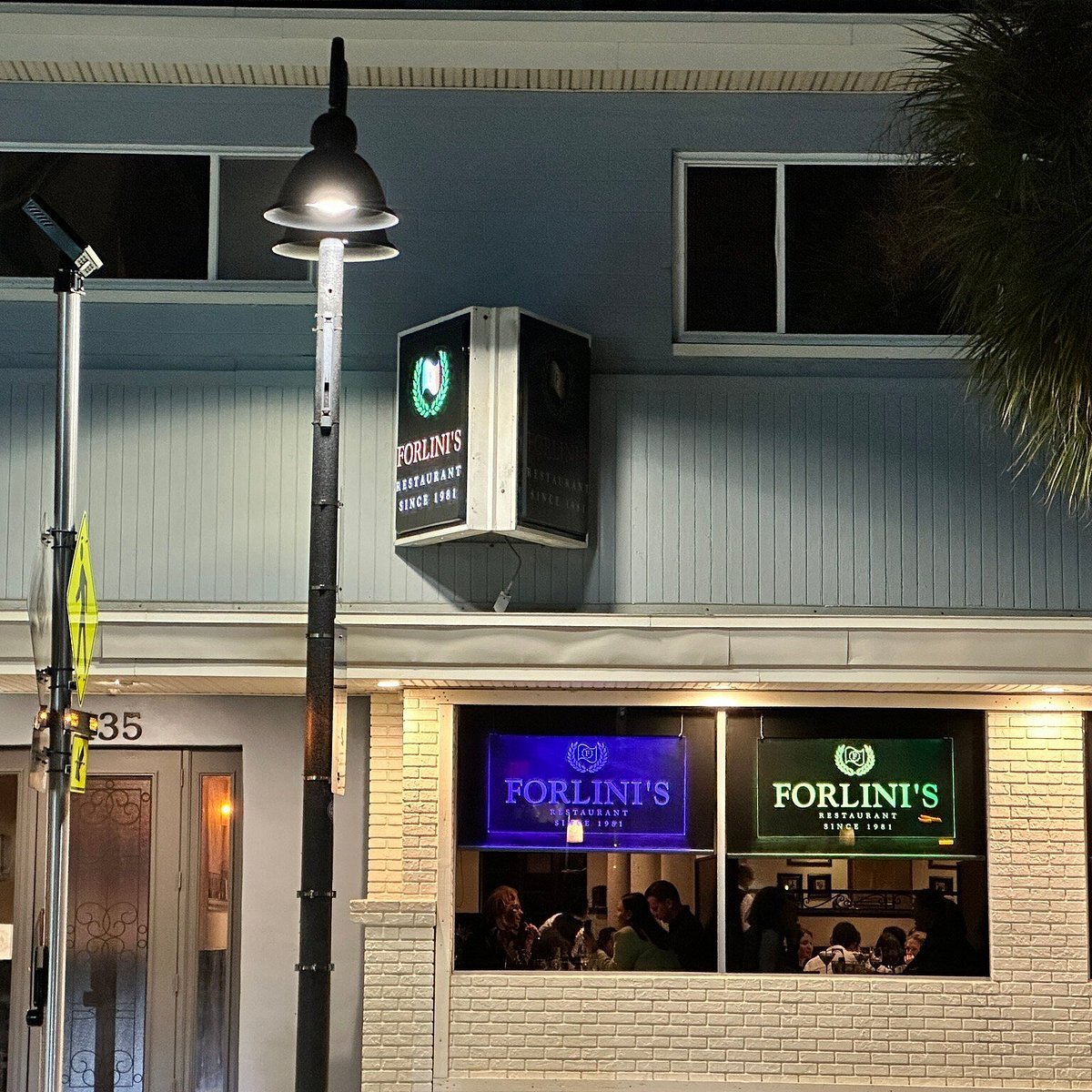 FORLINI'S RESTAURANT bar in Clearwater, United States