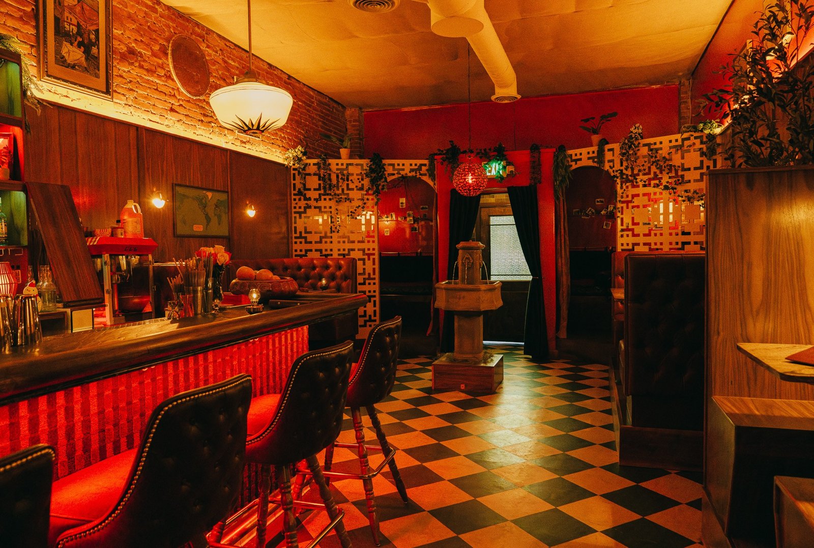 Real Charmer, Bar in Los Angeles