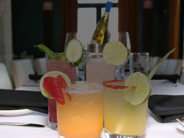 St. Amand Kitchen & Cocktails, Chandler, United States