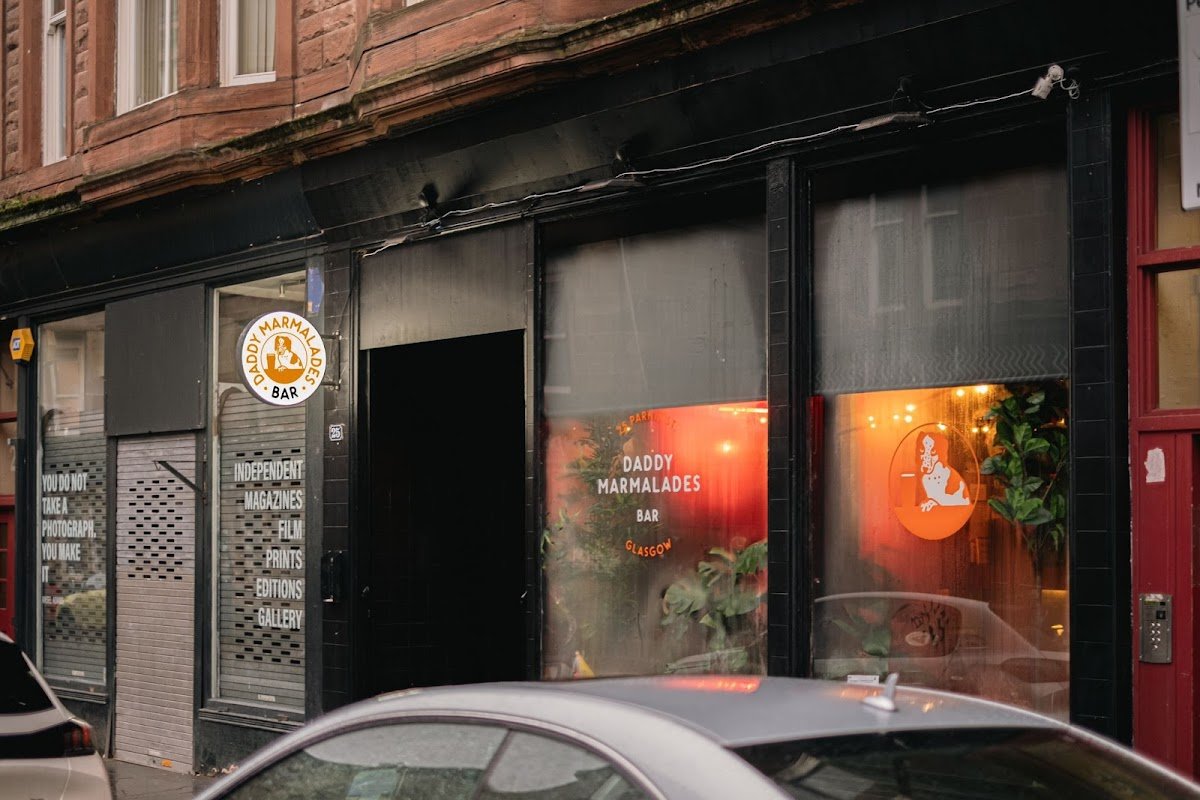 Daddy Marmalades, Bar in 25 Parnie St