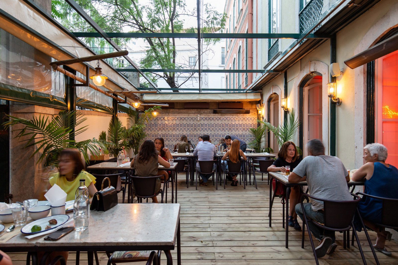 The Decadente, Bar in Lisbon