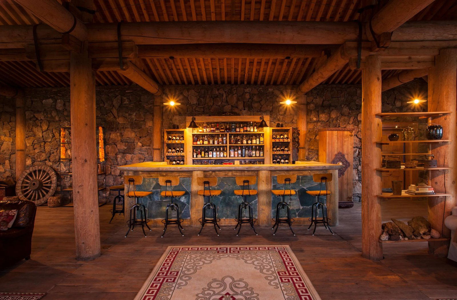 Thirsty Camel Bar, Bar in Dalanzadgad