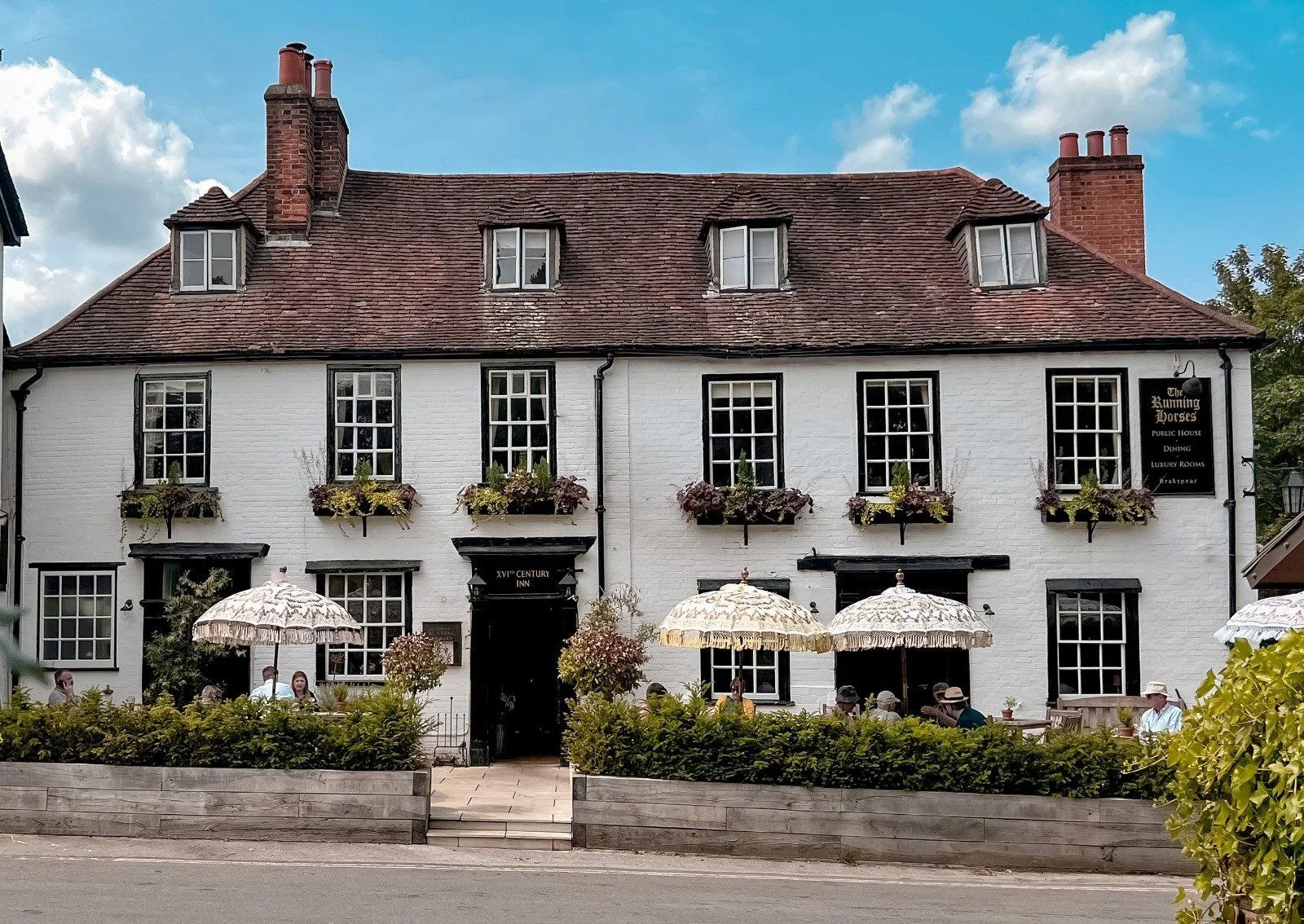 The Running Horses, Bar in Mickleham