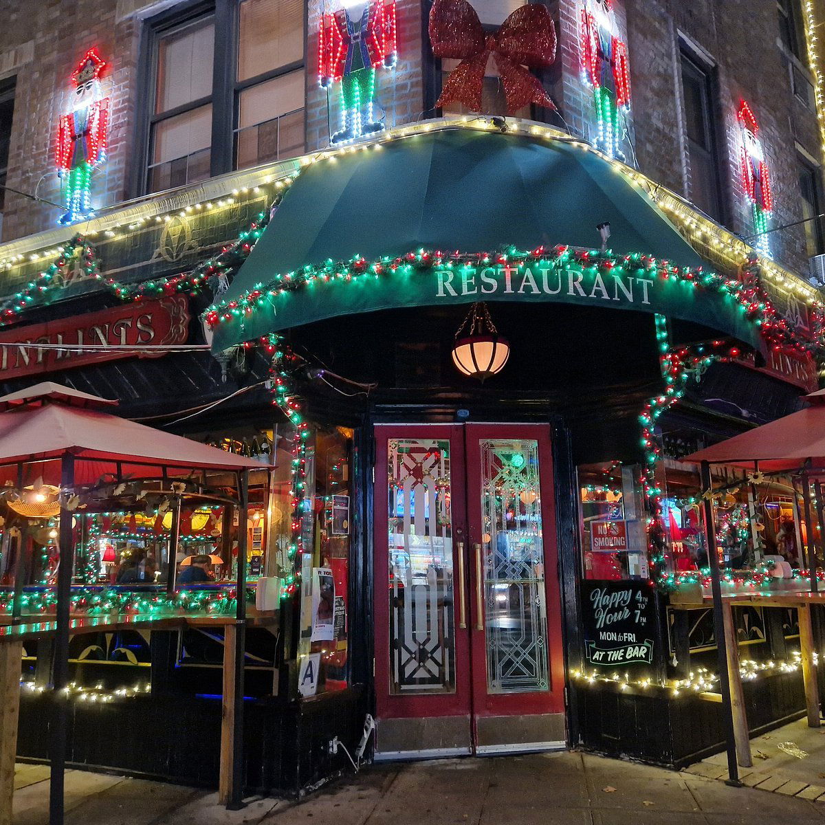 Skinflints, Bar in New York City