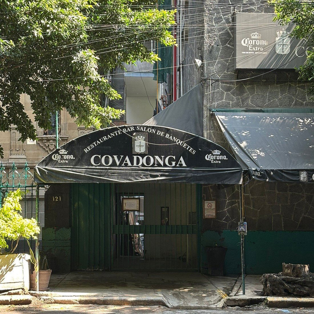 Covadonga, Bar in Mexico City