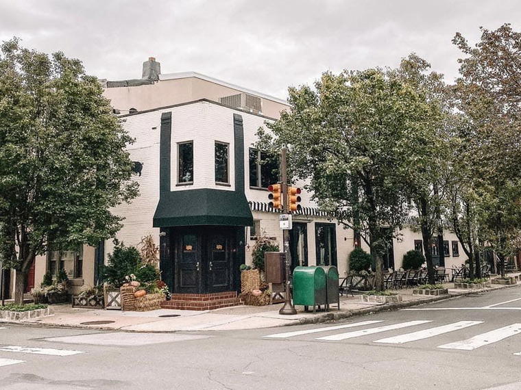 Pub & Kitchen, Philadelphia, United States