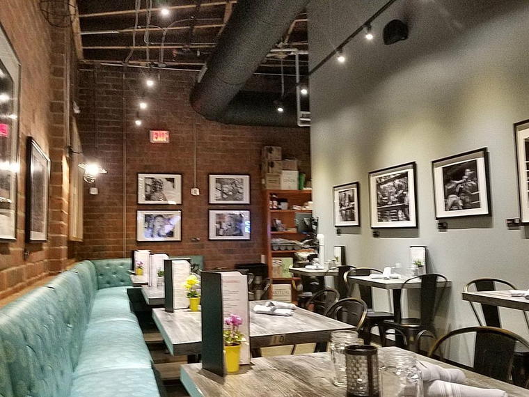 Deejai Thai Restaurant, Charlotte, United States