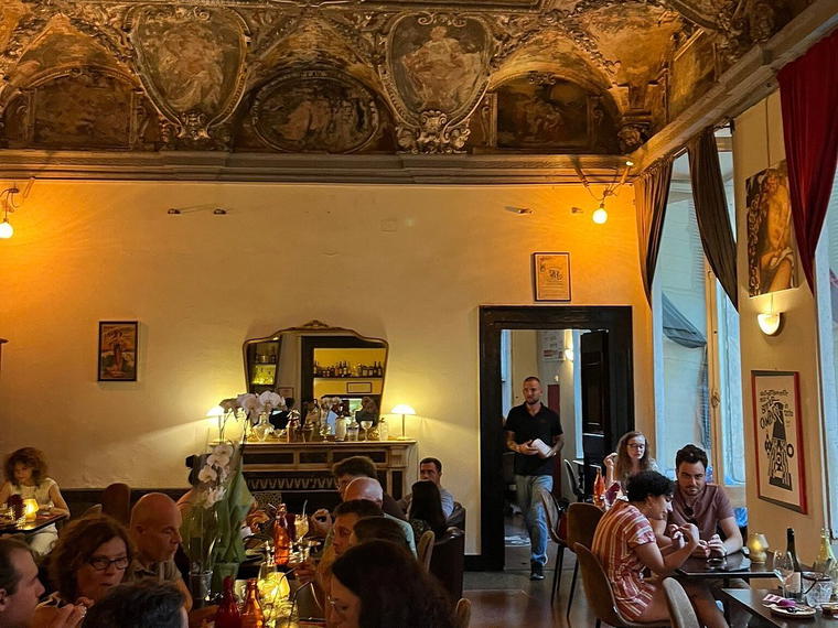 Les Rouges Cucina & Cocktails, Genoa, Italy