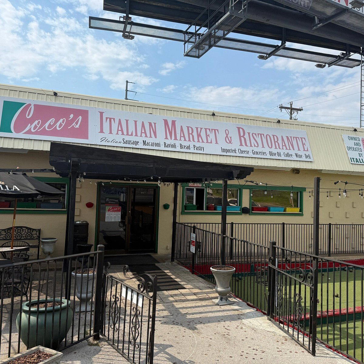Coco's Italian Market, Restaurant & Catering restaurant in Nashville, United States