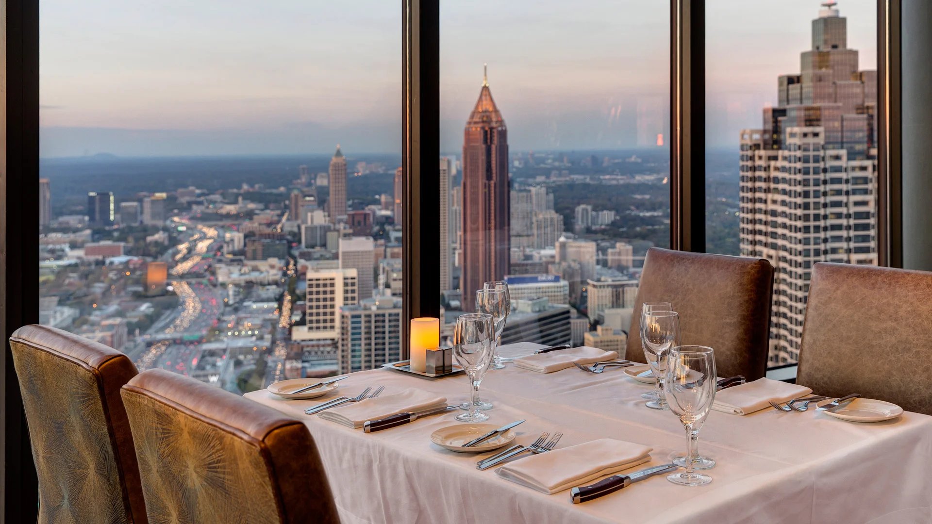 The Sun Dial Restaurant, Bar & View bar in Atlanta, United States