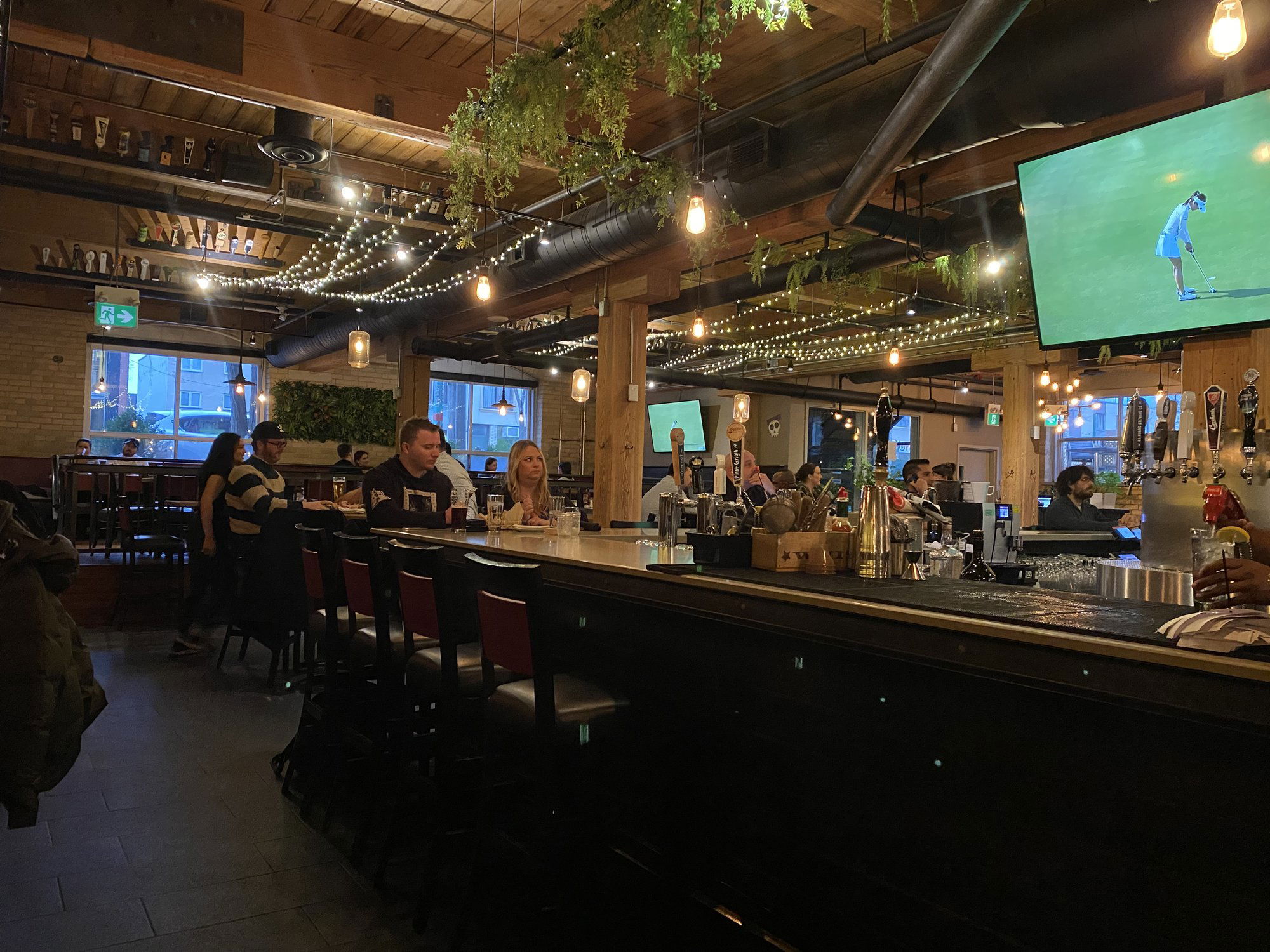 The Craft Brasserie & Grille, Bar in Toronto