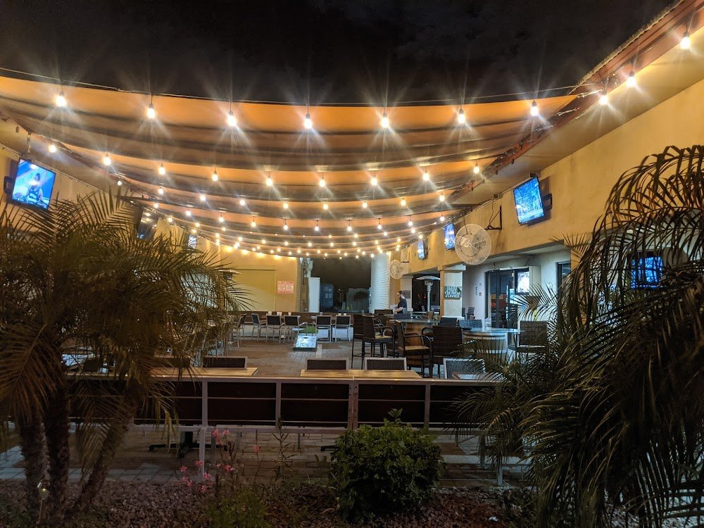 Bogey's Lounge