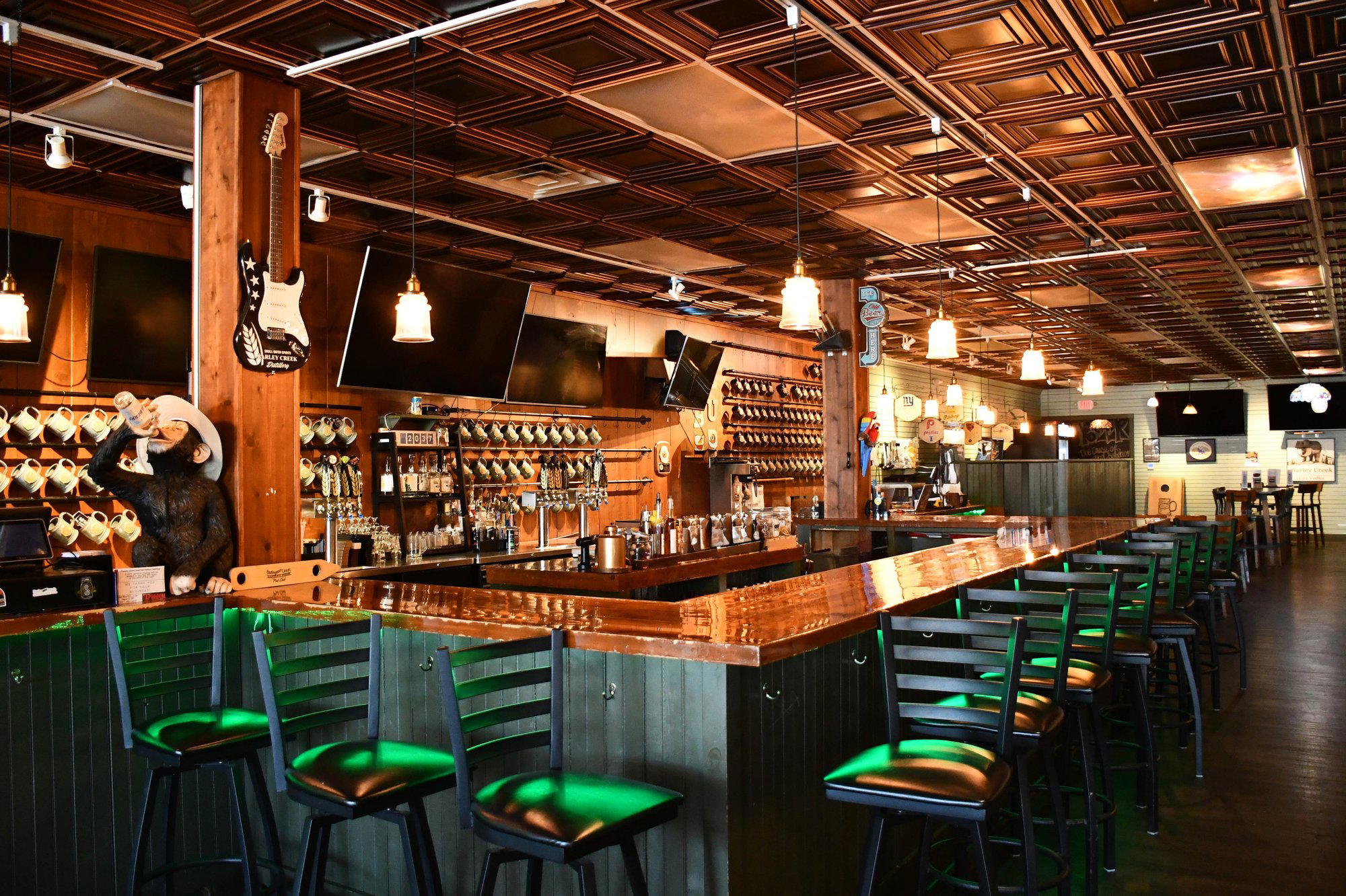 Barley Creek Brewing Company bar in Tannersville