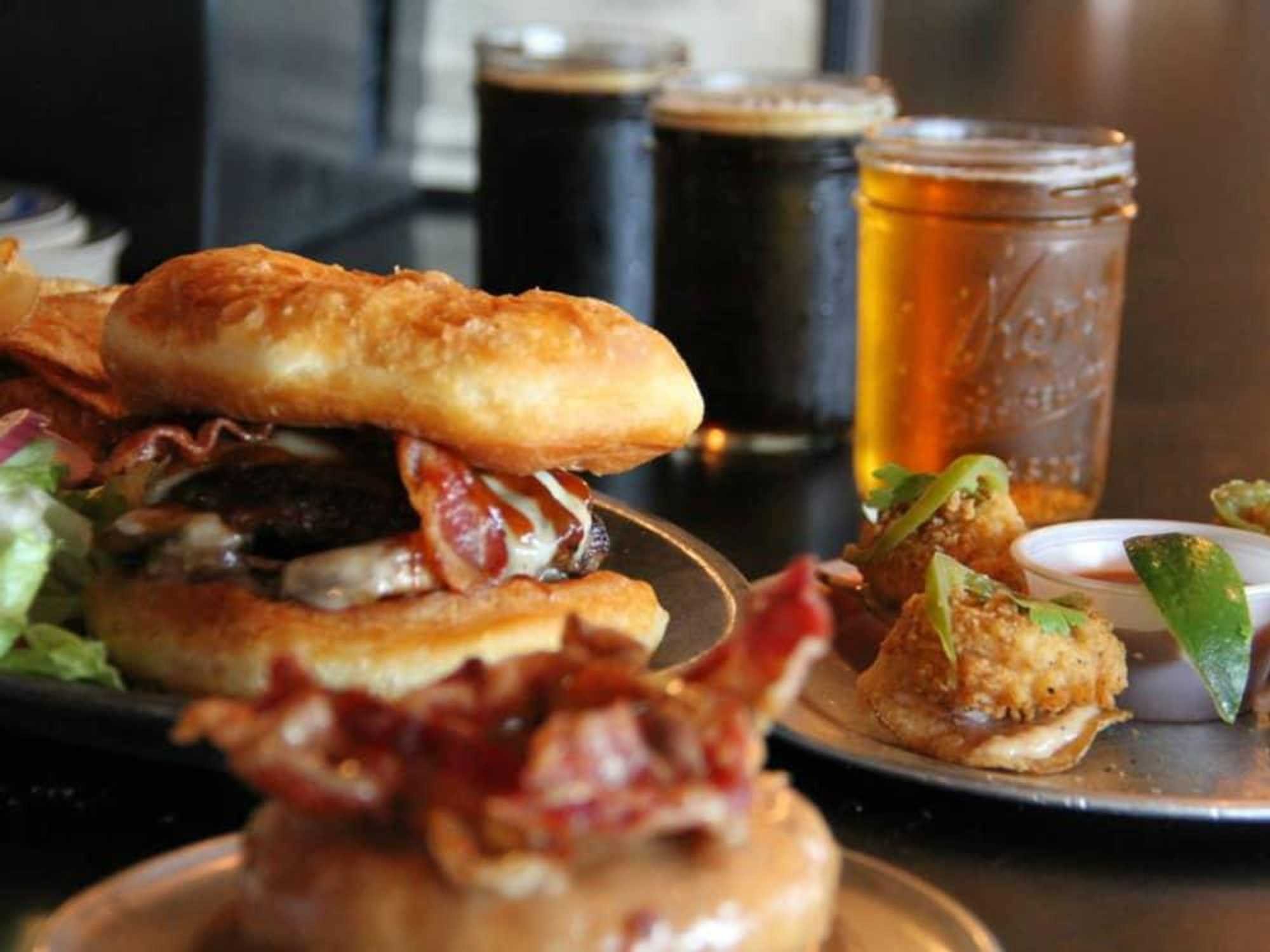 Gourdough's Public House, Bar in Austin