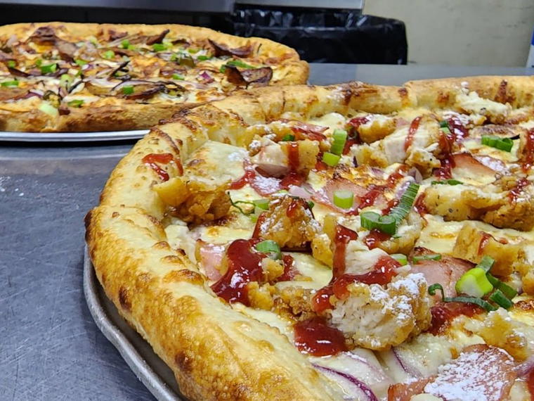 Long-Bell Pizza Co., Lee S Summit, United States