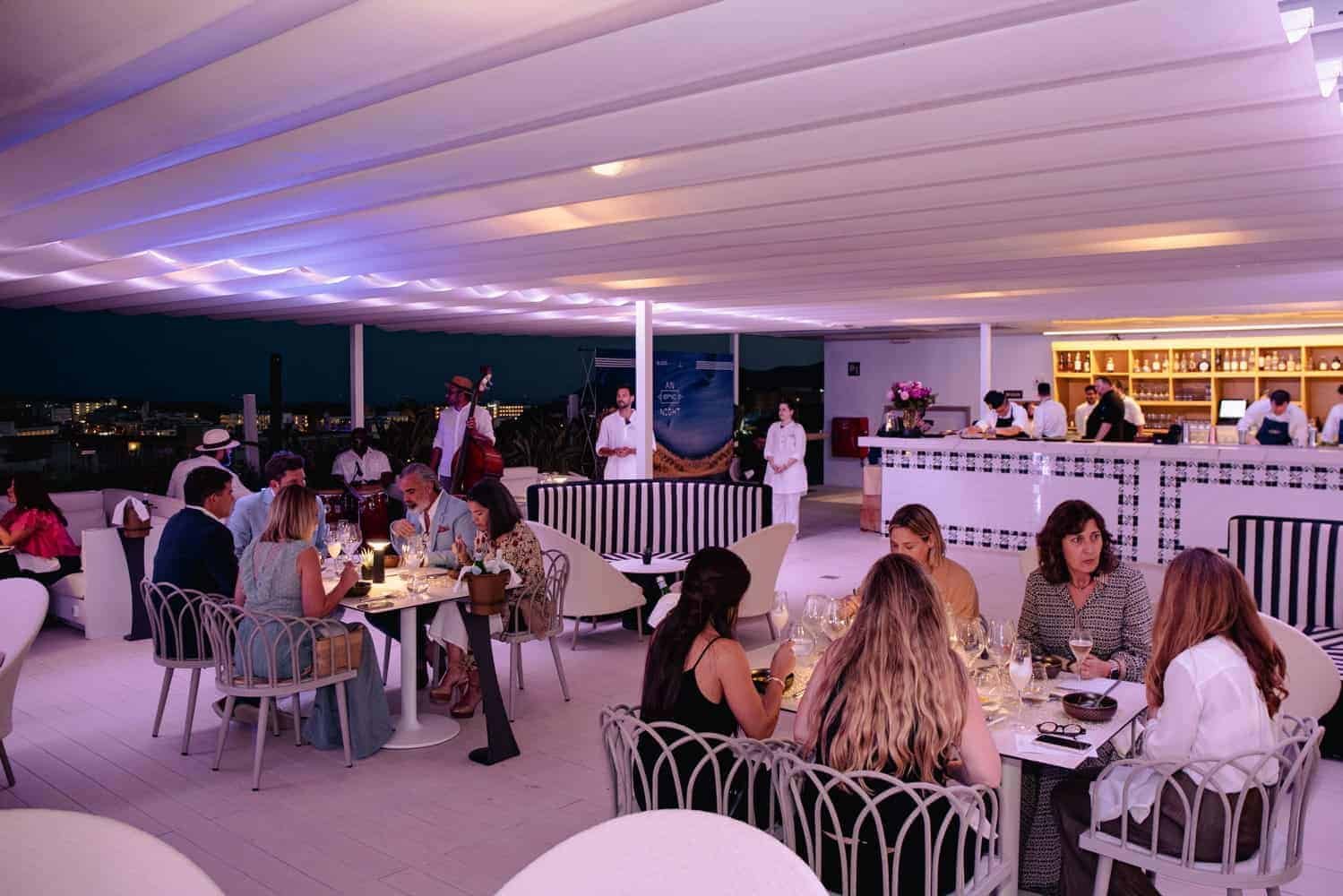 Epic Infinity Lounge, Bar in Ibiza