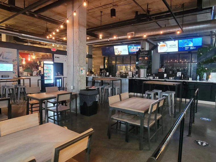 NOMZ - Restaurant & Bar - Akron, OH, Akron, United States