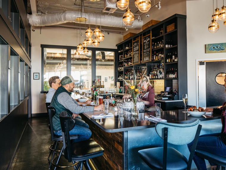Chelsea Farms Oyster Bar, Olympia, United States