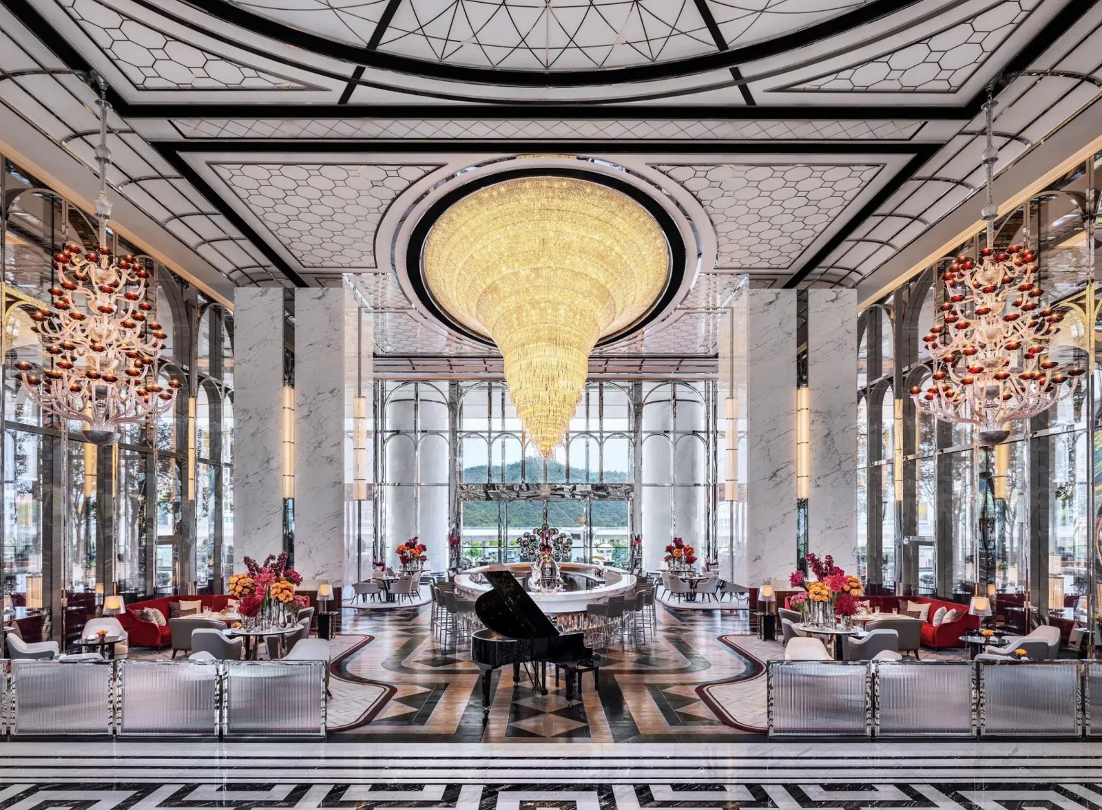 Raffles Lounge & Terrace