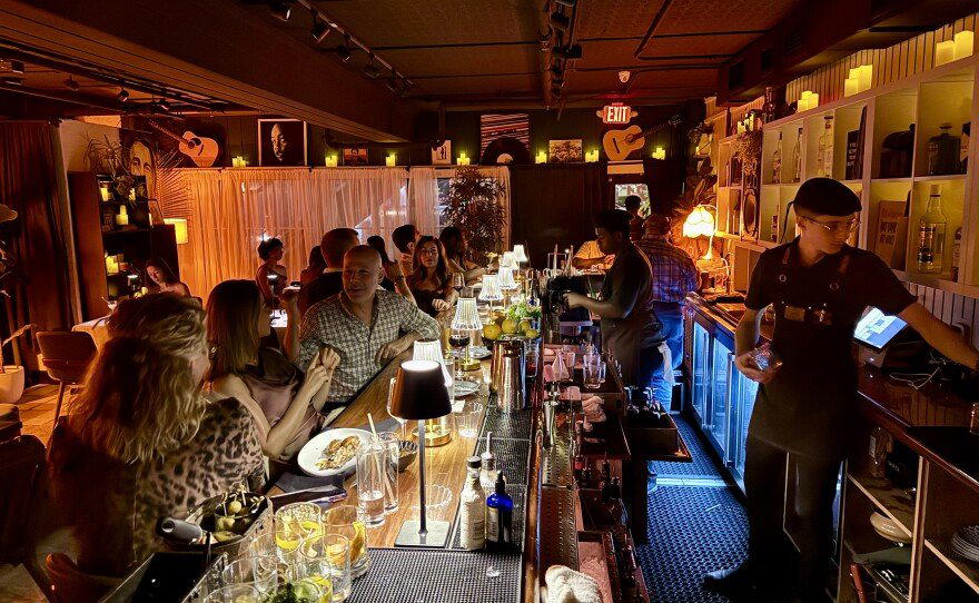 Off the Clock bar in Etterbeek