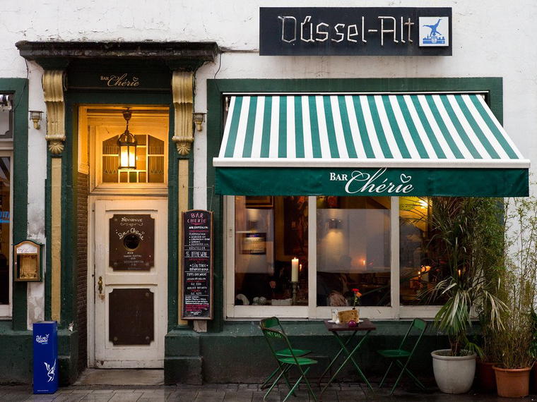 Bar Cherie, Düsseldorf, Germany