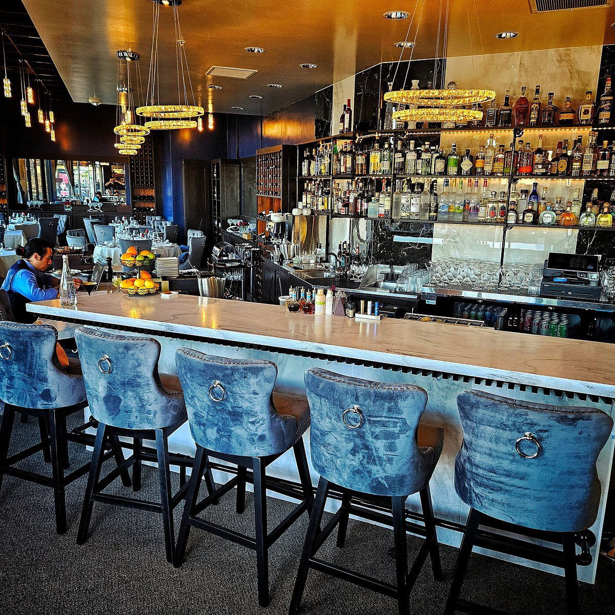 Normandie Restaurant & Martini Bar, Bar in Napa