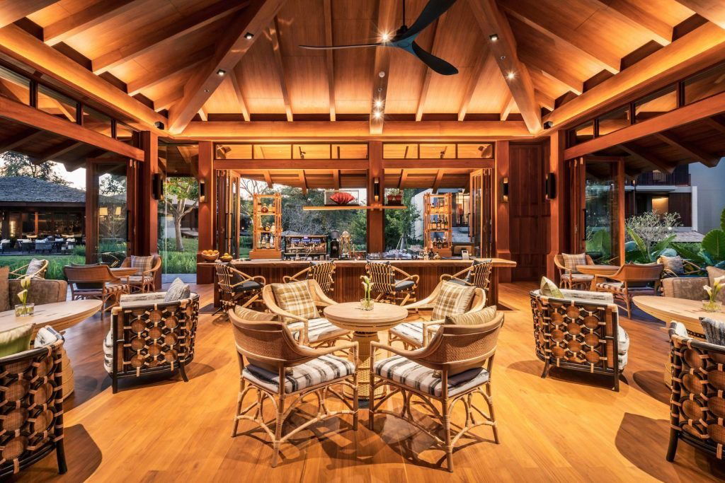 Teak Lounge, Bar in Na Jomtien