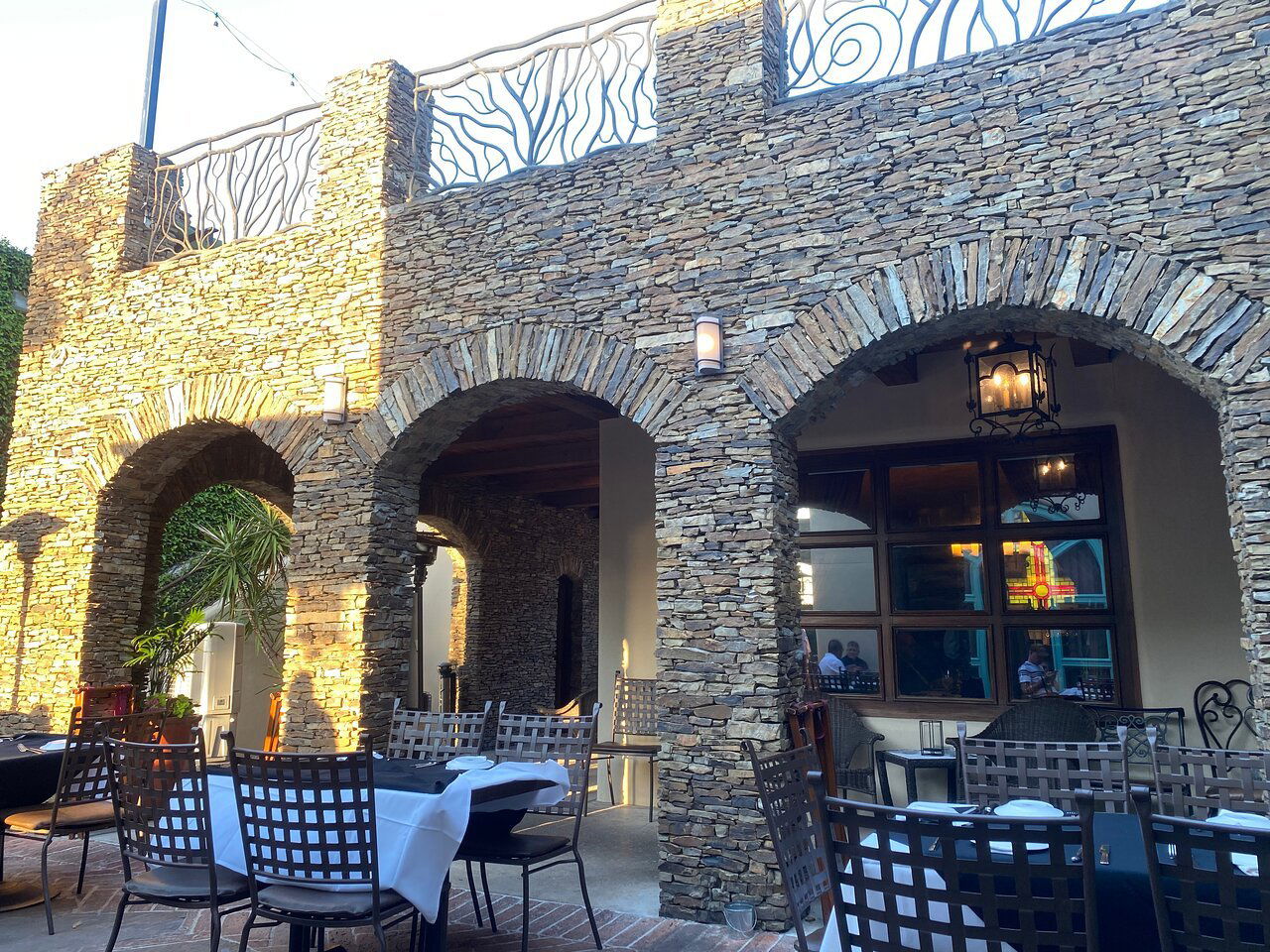 Santa Fe Steakhouse & Cantina, Bar in Mcallen