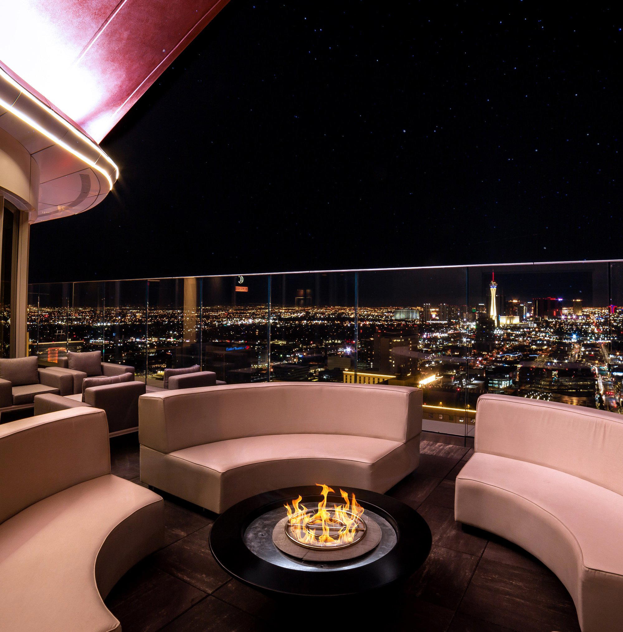 Lusso Lounge
