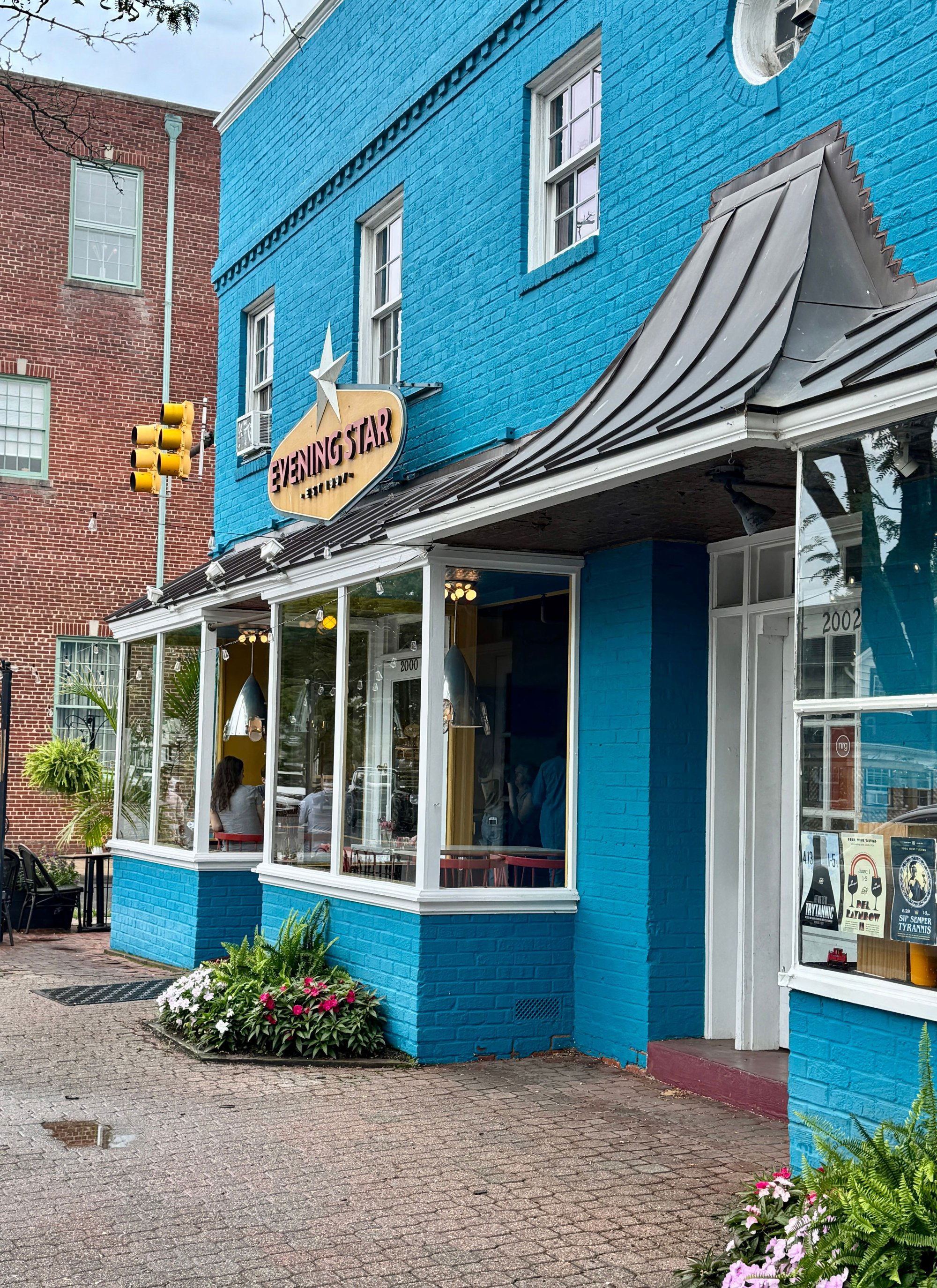 Evening Star Cafe, Bar in Alexandria
